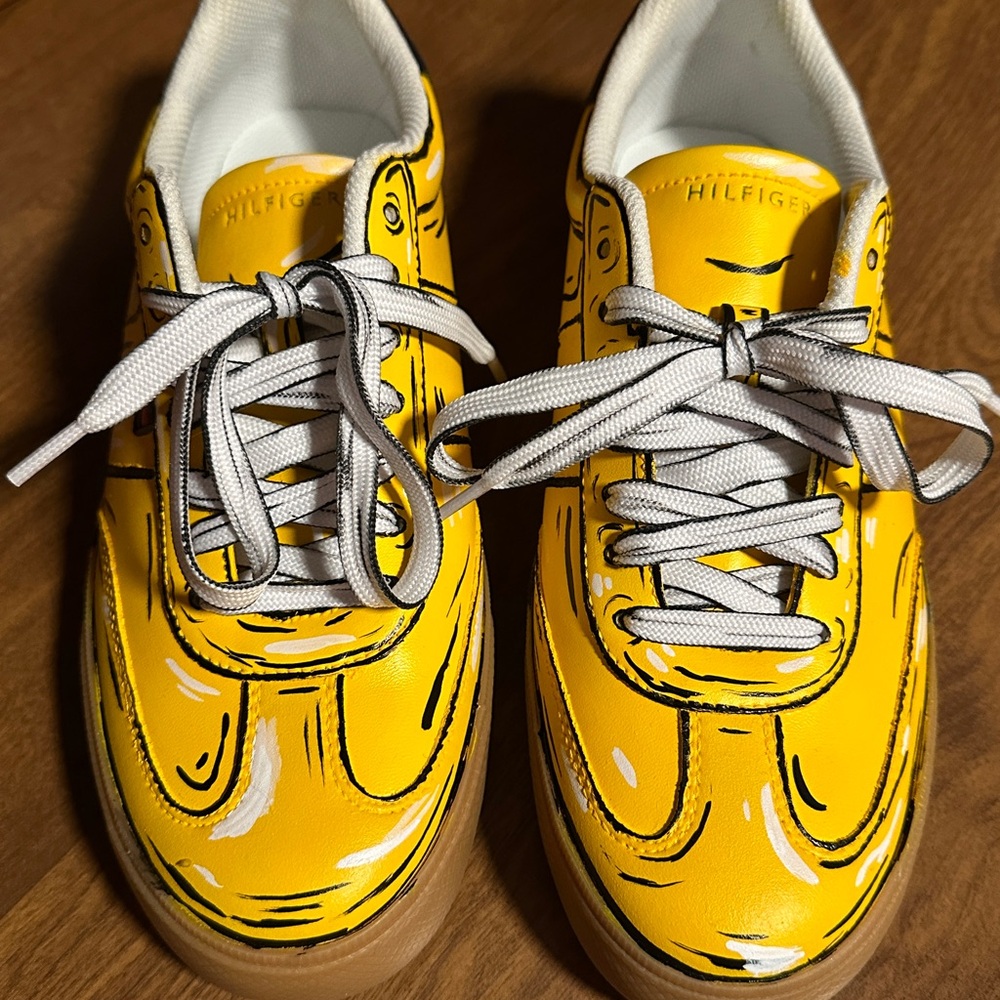 Hand painted NWOT comic style Yellow Graphic Sneakers women’s 8M